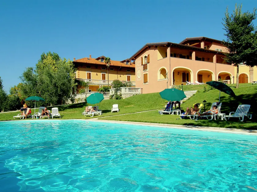 Exquisite Holiday Home in Manerba del Garda near Lake Garda - Image 1