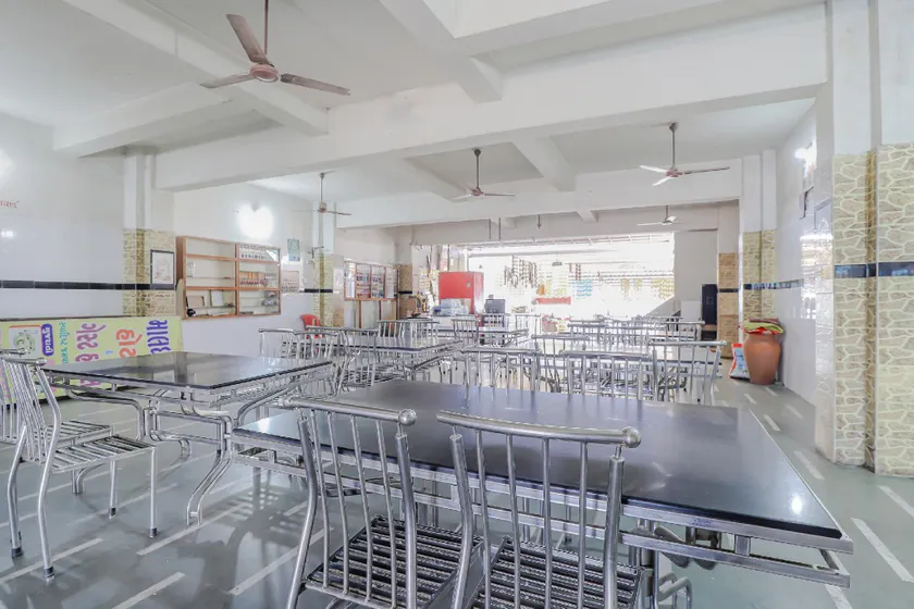 Hotel Maldhari by Oyo Rooms - Image 1