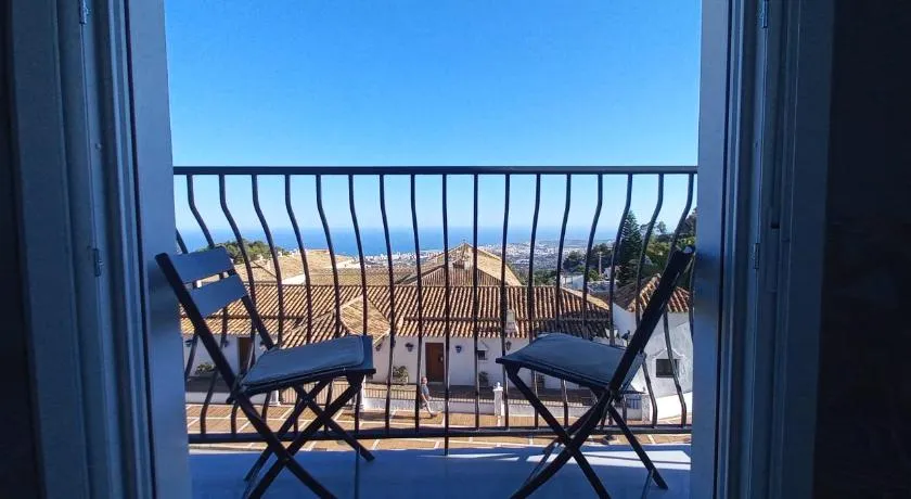 La familia Apartaments Mijas Pueblo - Image 1