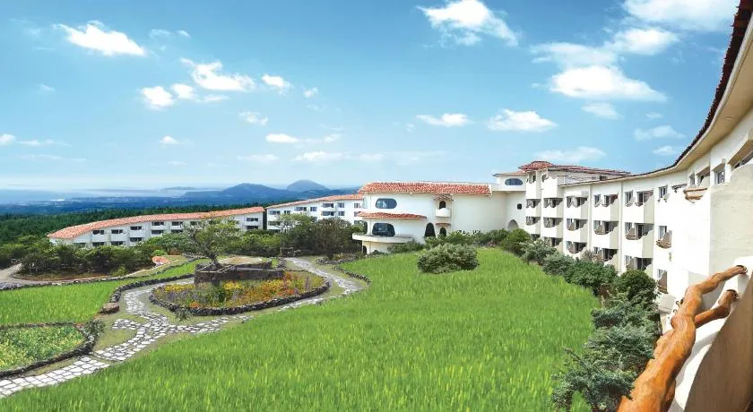 Club ES Jeju Resort - Image 1