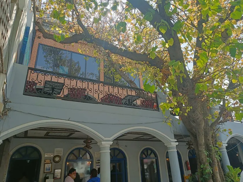 Maya Hotel & Restaurant - Image 1
