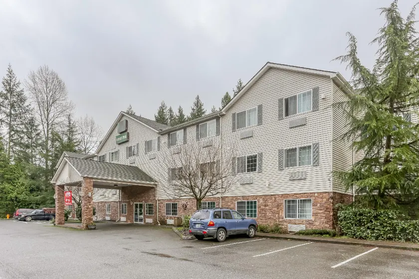 Spark by Hilton Tumwater - Image 1