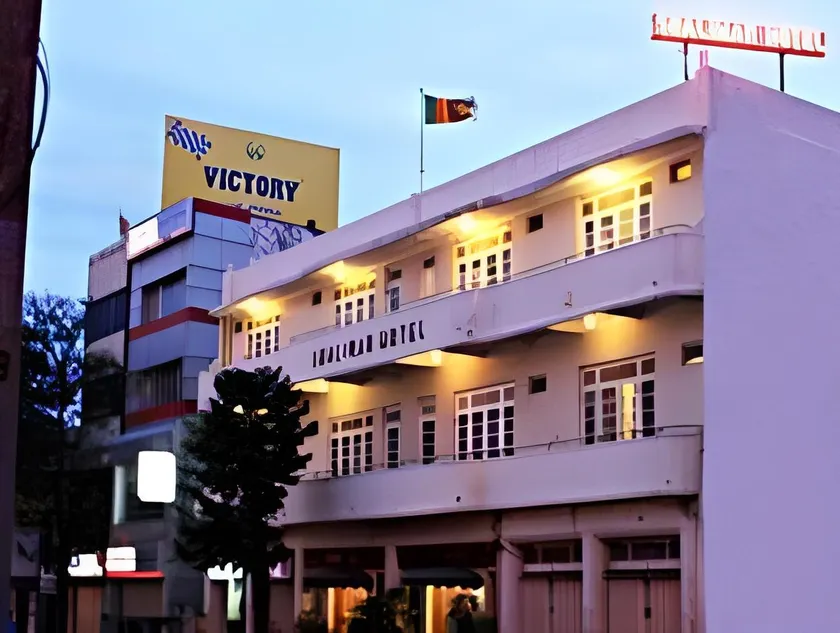 Shalimar Hotel - Image 1