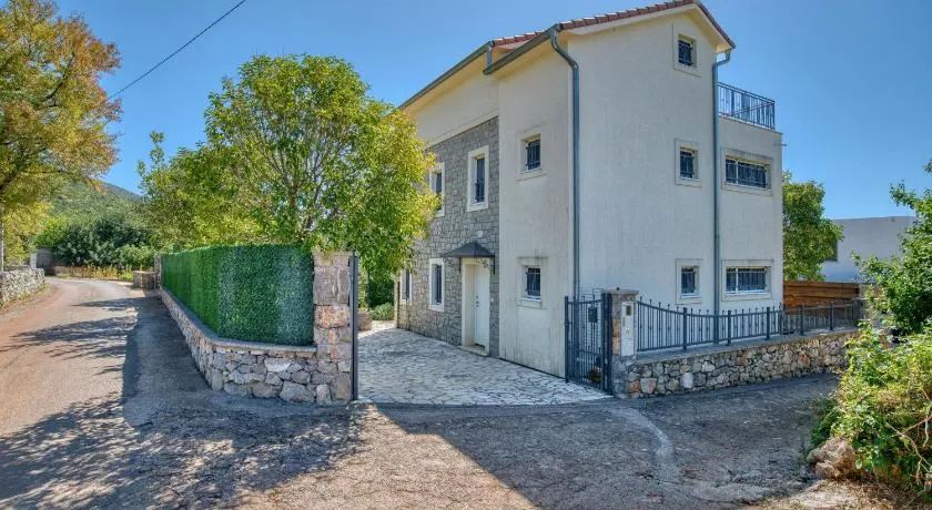 Kežman Villa Luštica - Image 1