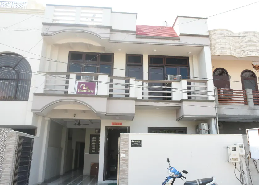 RK Homestay Agra - Image 1