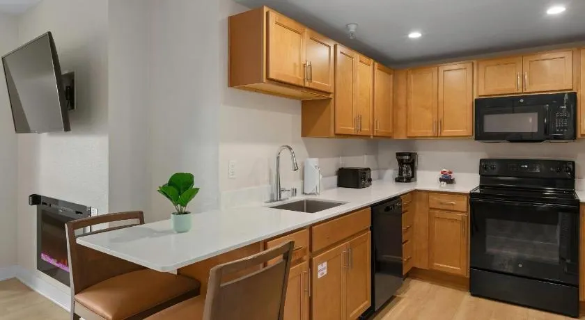 Worldmark Oceanside Harbor - Image 1