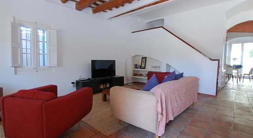 The Painter's Home - Image 1