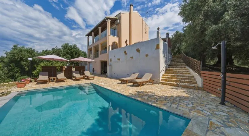 Villa Sarakinos - Image 1