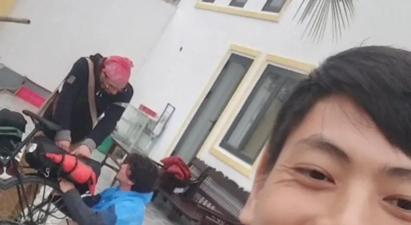 Nhà nghỉ Hải Tiến Hạ Long - Image 1