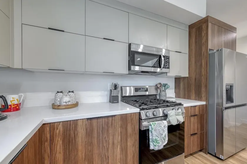 LA Haven Spacious Townhome - Image 1