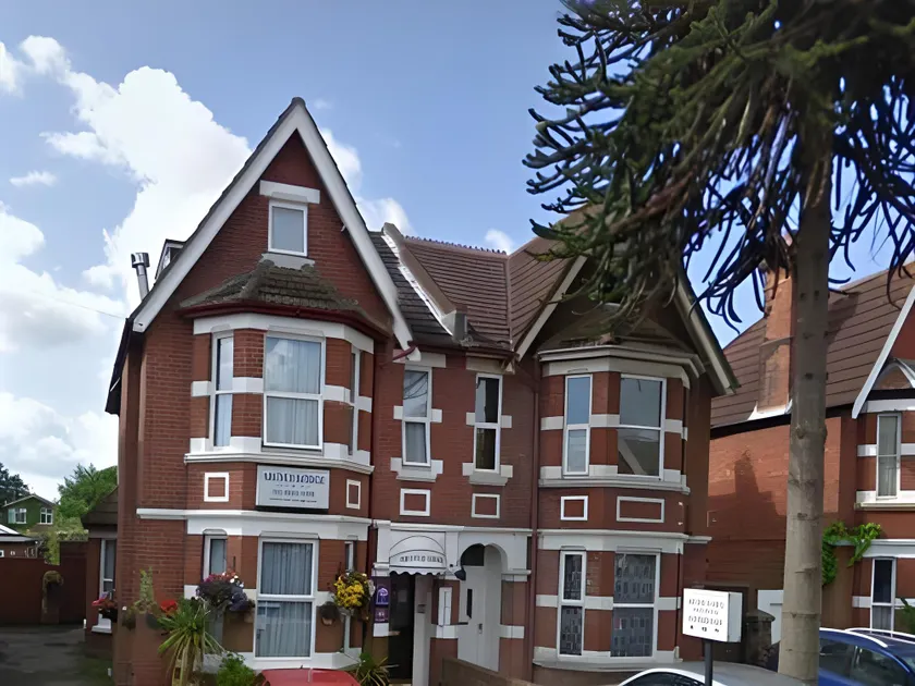Argyle Lodge Self Catering Guest House - Image 1