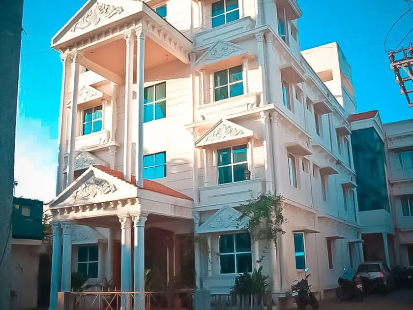 Kumaran Residency - Image 1