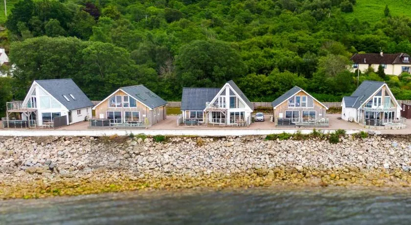 Beach Houses with Hot Tubs - Image 1