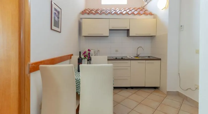 Apartments Villa Jadranka - Image 1