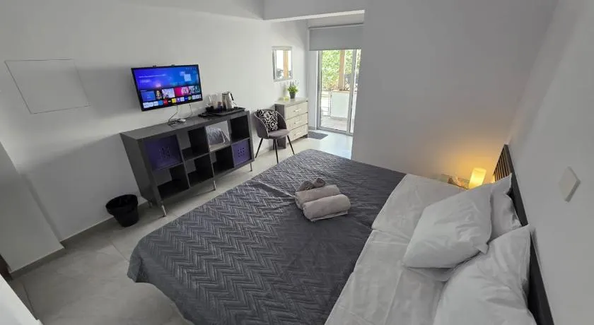 Town centre suites - Image 1