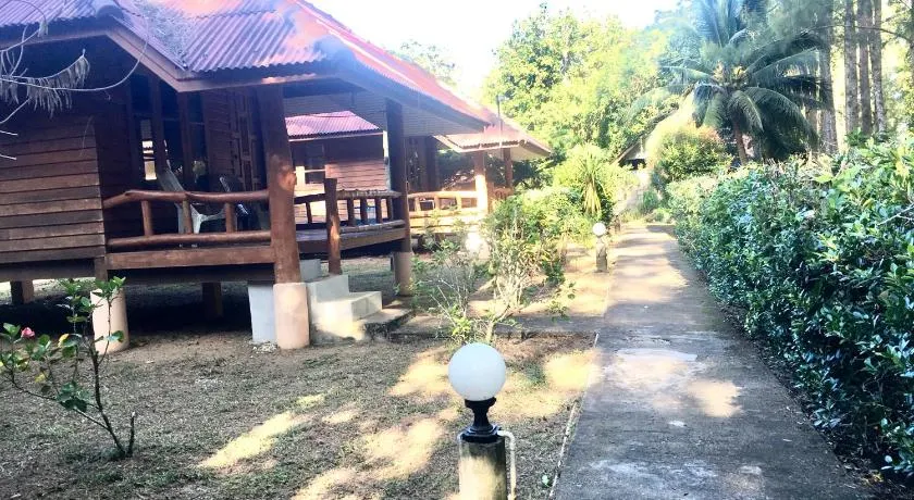Namtok Bungalows - Image 1