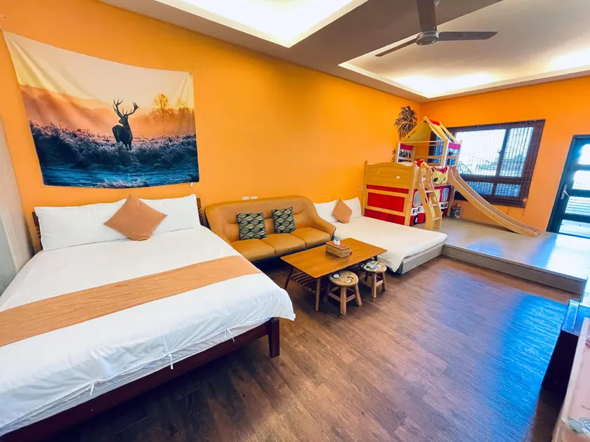 E-Phone Guesthouse - Image 1
