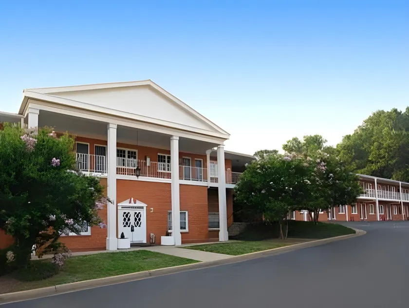 Governor House Inn Arlington/Falls Church - Image 1