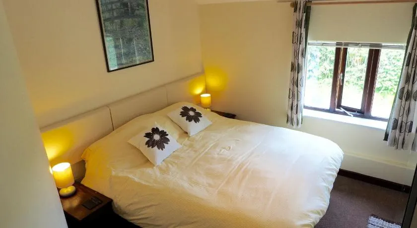 The Loft at Duffryn Mawr Self Catering Cottages - Image 1