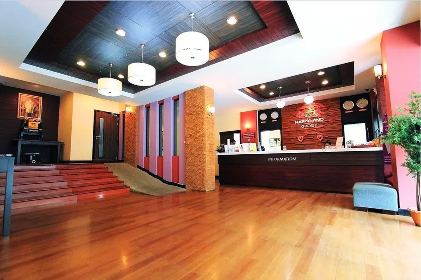 Happyland Mansion - Image 1