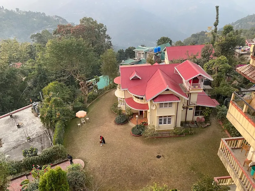 Aashiyana Hotel - Image 1