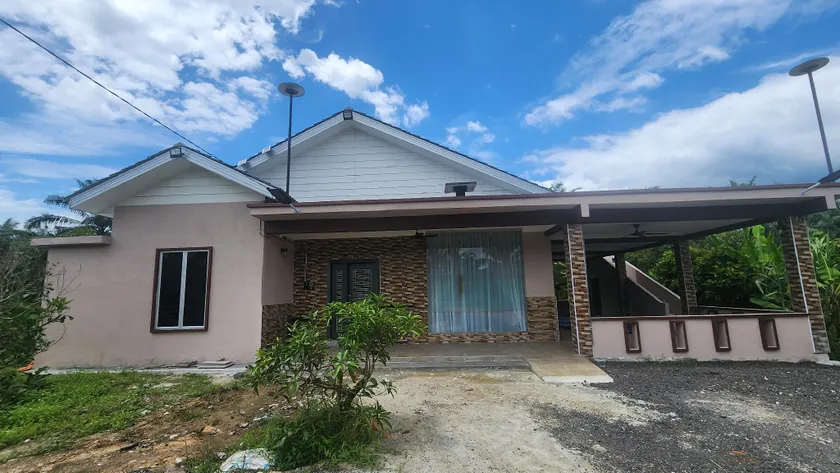 Homestay  Tokmir Puncak Alam - Image 1