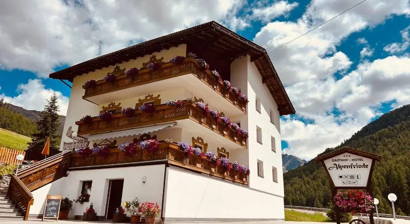 Aparthotel Alpenfriede - Image 1