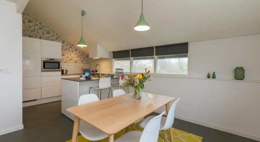 Welcome in - Beneden Appartement, rustig gelegen met terras en speelweide I Kon Emmaweg 6, Vrouwenpolder - Image 1