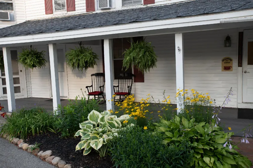 Cranmore Mountain Lodge Bed & Breakfast - Image 1