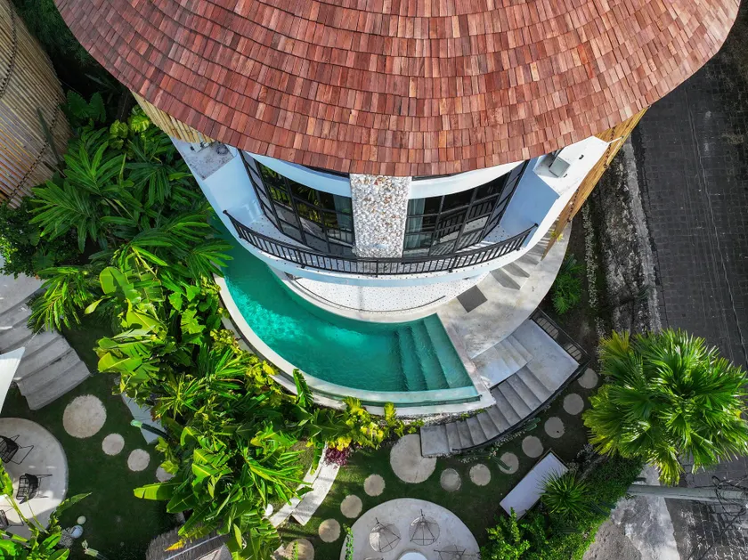 Hillstone Luxury Village - Image 1