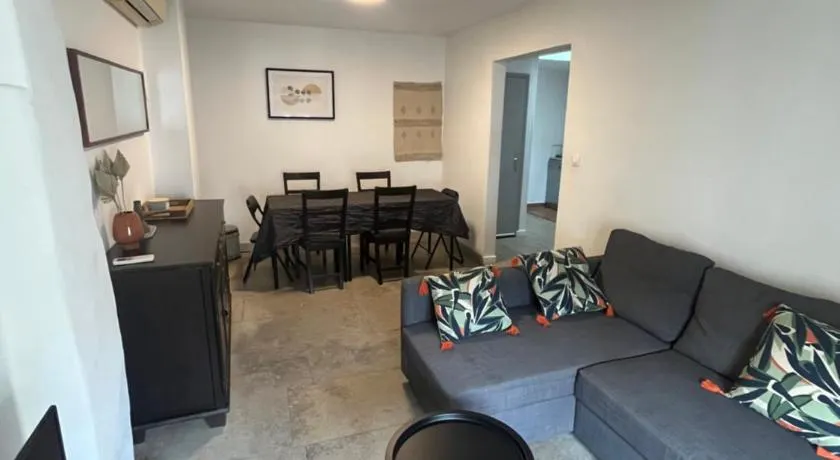 Appartement T3, au Coeur de Montpellier, WiFi et Climatisation - Image 1