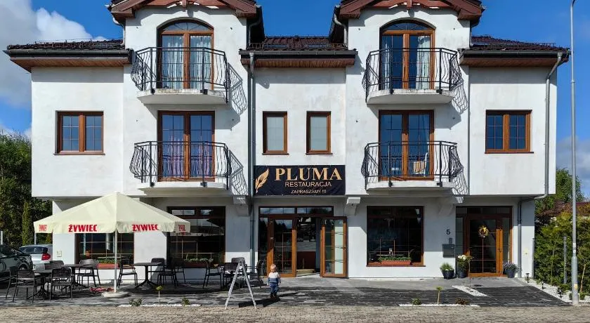 Pluma - Image 1