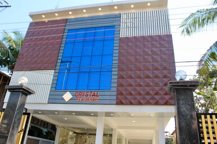 Hotel Crystal Residency - Image 1