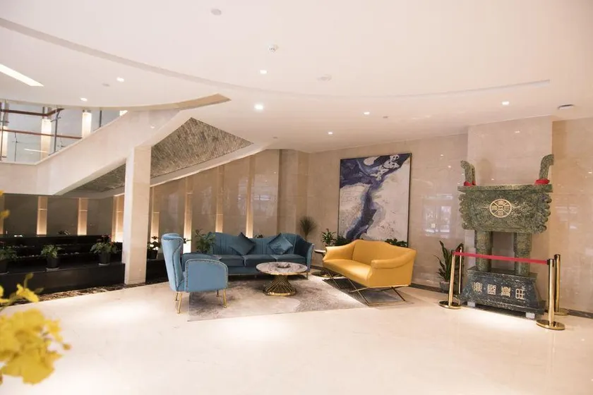 Golden Triangle Hotel - Image 1