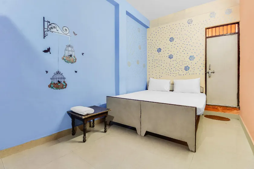 SPOT ON 60711 Hotel Radhe Inn - Image 1