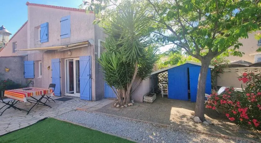 Maisonnette familiale climatisée dans résidence avec piscine - Image 1