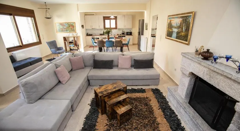 Gravia's Villa - Image 1