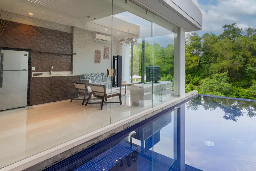 BIG promo 3BR w/ Semi Infinity Pool in Uluwatu - Image 1