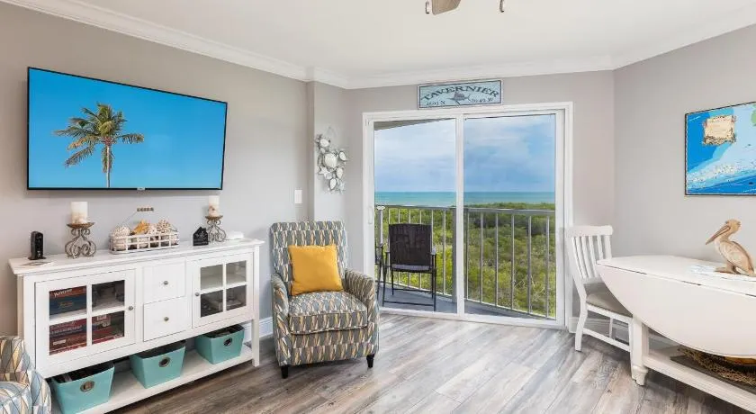 Sea View and Sunrise Top Floor Ocean Pointe 2412 - Image 1