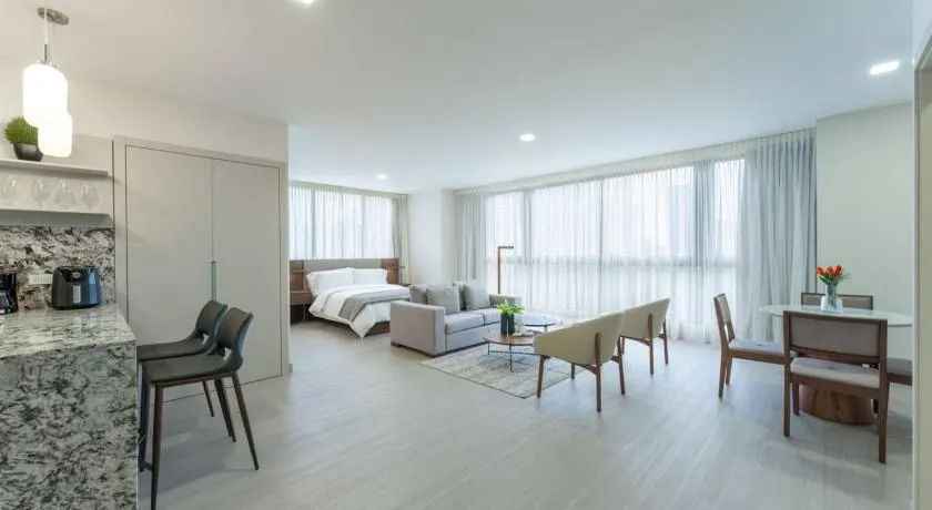 Pet-friendly Spacious Studio w/ 2 Bathrooms in Panama City - Image 1