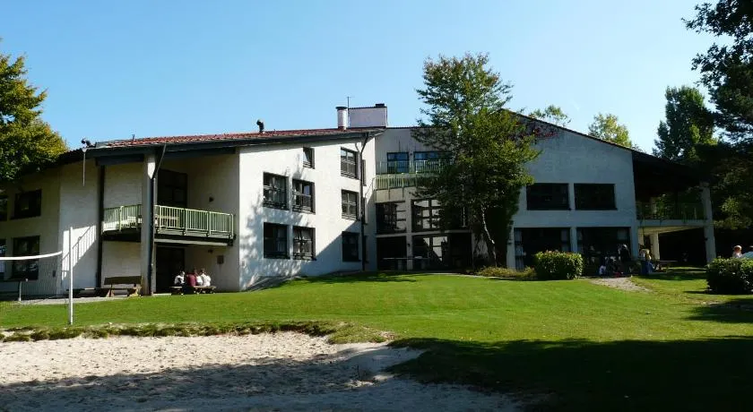DJH Jugendherberge Pottenstein - Image 1