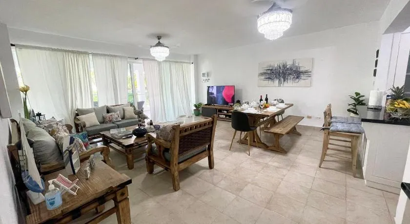 Sunny Caribbean Apartment with Pool - Image 1