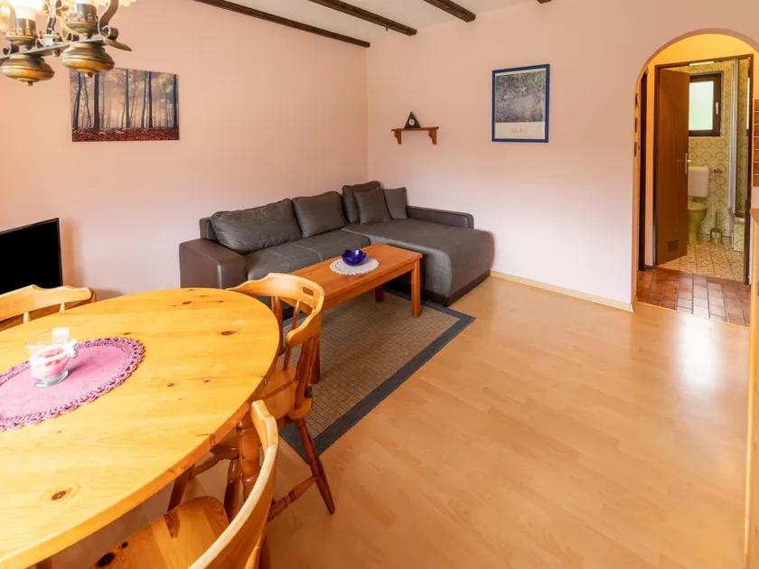 Cozy Bavarian Forest Retreat - Image 1