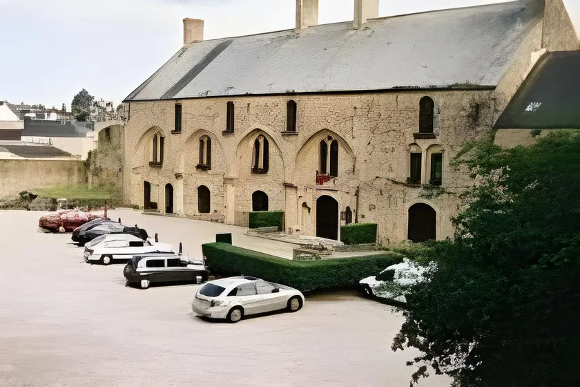 L'Hostellerie du Château de Bricquebec - Image 1