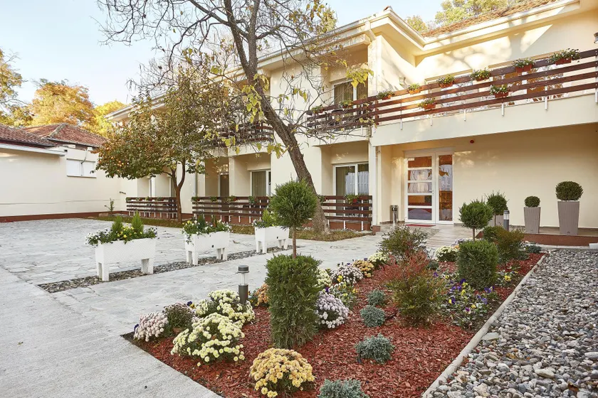 Hotel Bozur - Image 1