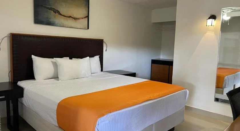 Hotel Presidente Tijuana - Image 1