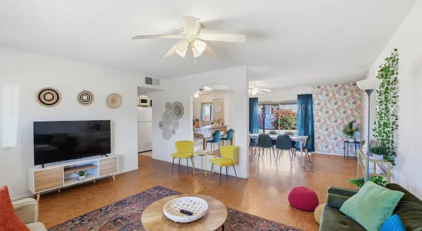 Tempe Resort, Pool with Diving Board, 4BR - Image 1