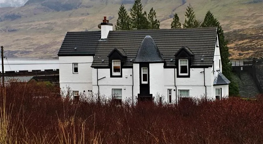 Loch Arklet House - Image 1
