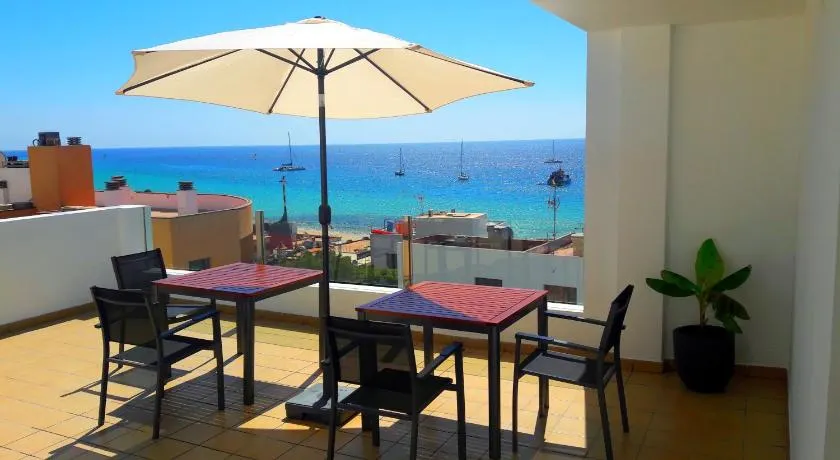 Apartamentos Sarah - Image 1