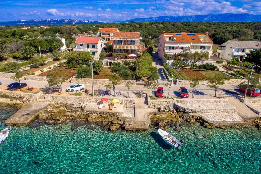 Apartment Ivan A2 Žuti  Lun, Island Pag - Image 1
